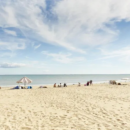 Face Pour 6 - Terrasse * La Tranche-sur-Mer